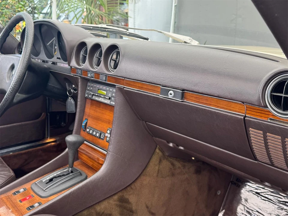 1982 Mercedes-Benz 190E - Image 21 of 31