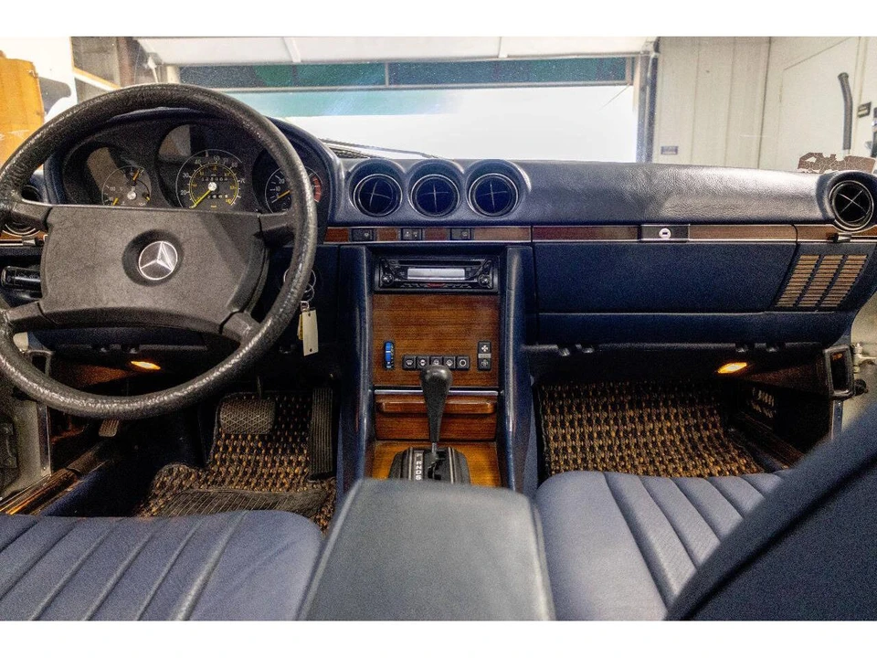 1982 Mercedes-Benz 190E - Image 15 of 26