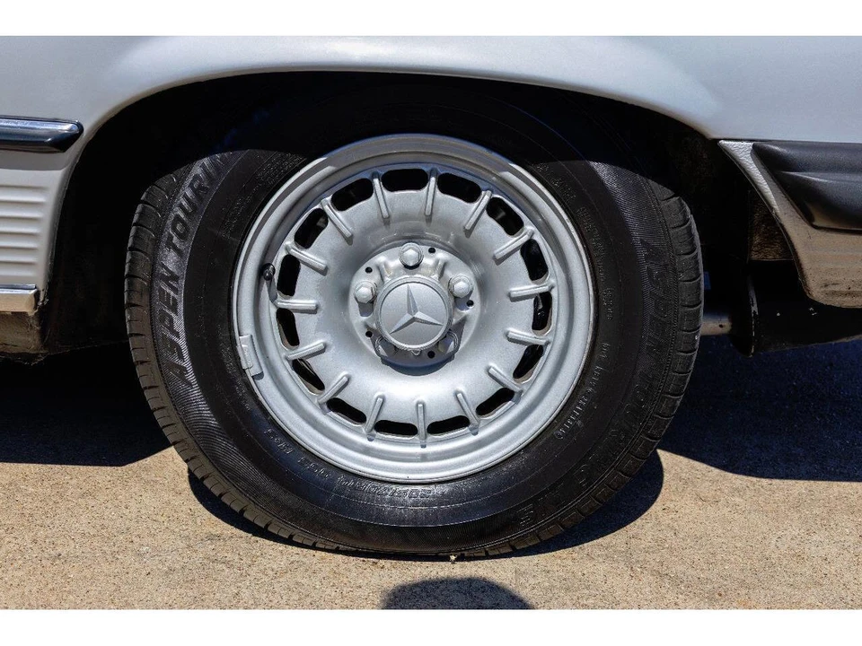 1982 Mercedes-Benz 190E - Image 22 of 26