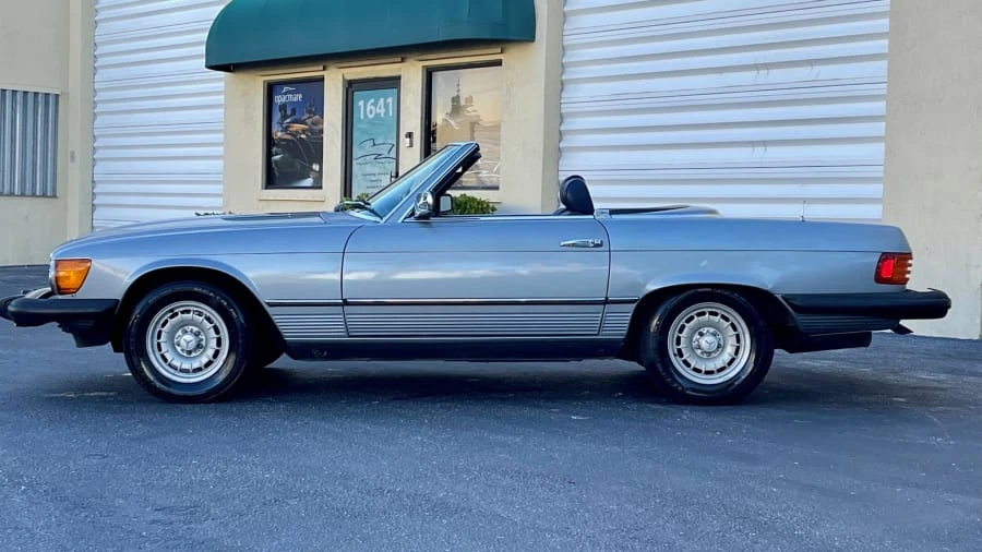 1982 Mercedes-Benz R107 SL-Class - Image 2 of 31