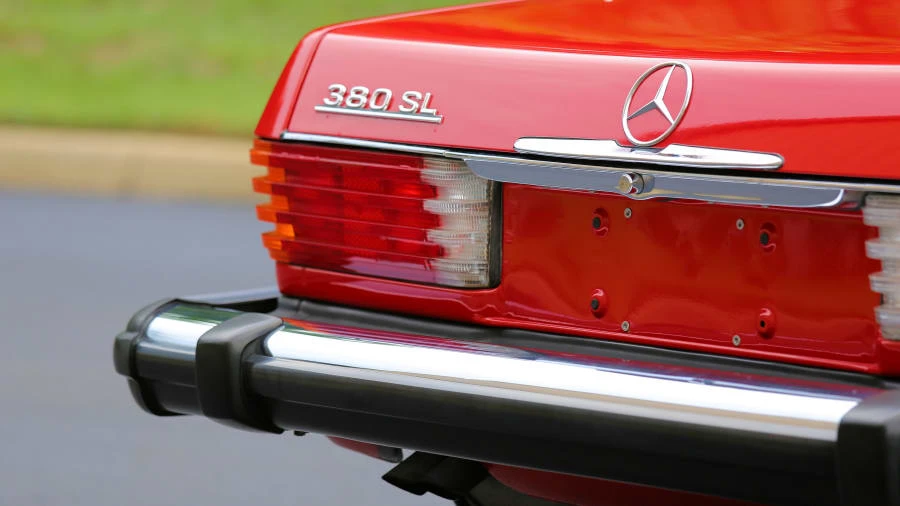1982 Mercedes-Benz R107 SL-Class - Image 11 of 12