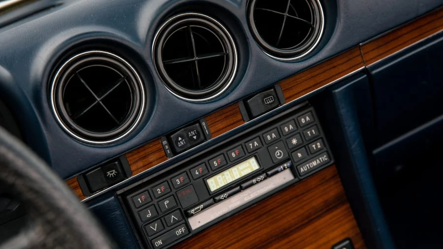 1982 Mercedes-Benz R107 SL-Class - Image 18 of 29