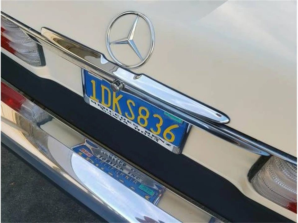 1982 Mercedes-Benz R107 SL-Class - Image 3 of 19