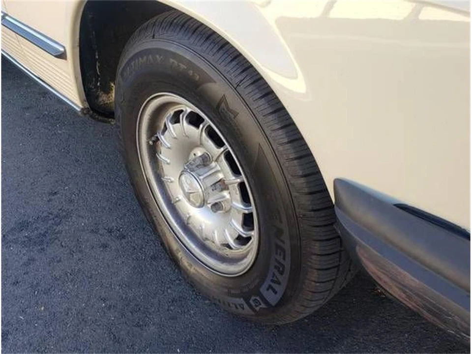 1982 Mercedes-Benz R107 SL-Class - Image 13 of 19