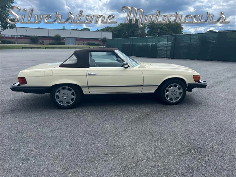 1982 Mercedes-Benz R107 SL-Class - Image 9 of 31