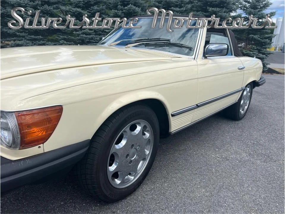 1982 Mercedes-Benz R107 SL-Class - Image 11 of 31