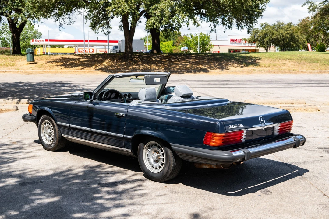1982 Mercedes-Benz R107 SL-Class - Image 12 of 31