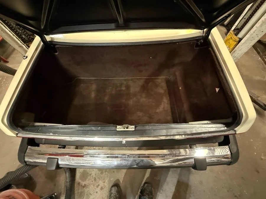 1982 Mercedes-Benz R107 SL-Class - Image 6 of 17