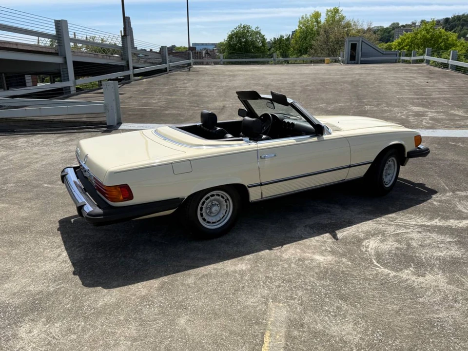 1982 Mercedes-Benz R107 SL-Class - Image 10 of 17