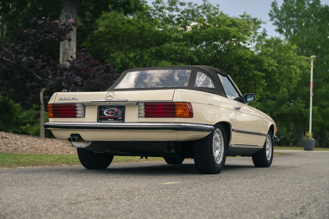 1982 Mercedes-Benz R107 SL-Class - Image 17 of 31