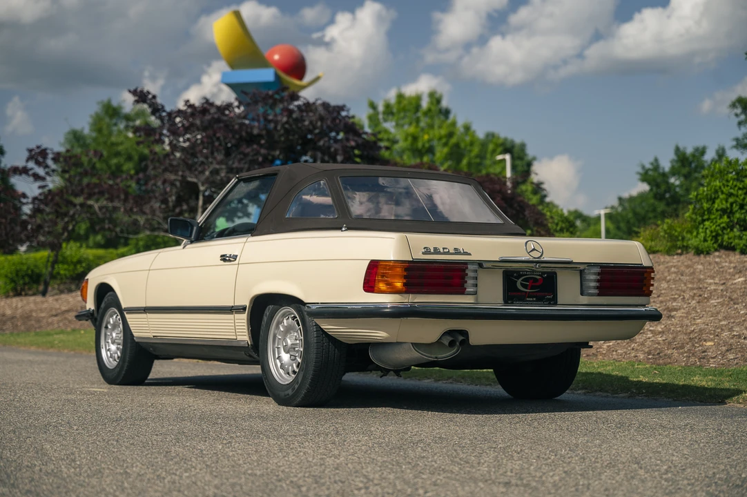 1982 Mercedes-Benz R107 SL-Class - Image 20 of 31
