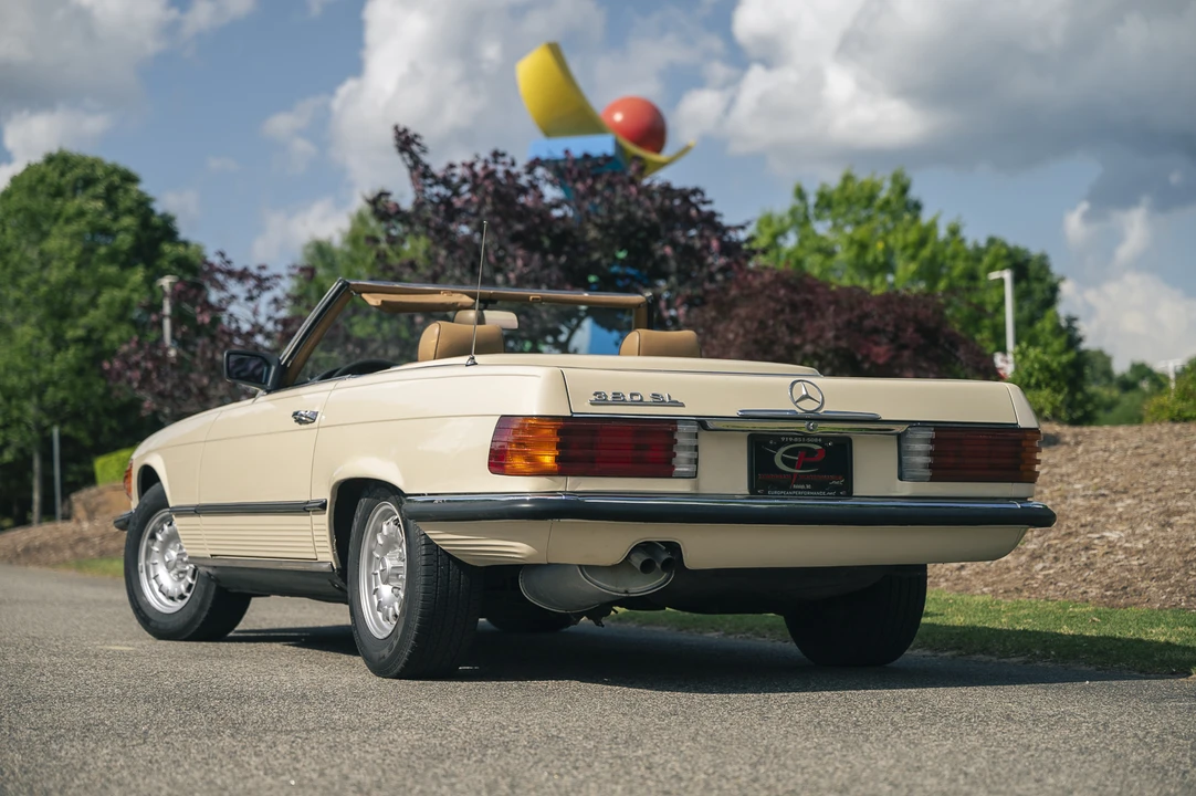1982 Mercedes-Benz R107 SL-Class - Image 8 of 31