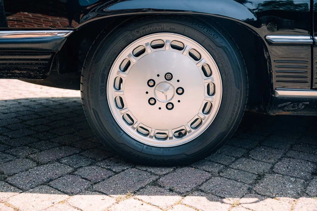 1982 Mercedes-Benz R107 SL-Class - Image 28 of 30