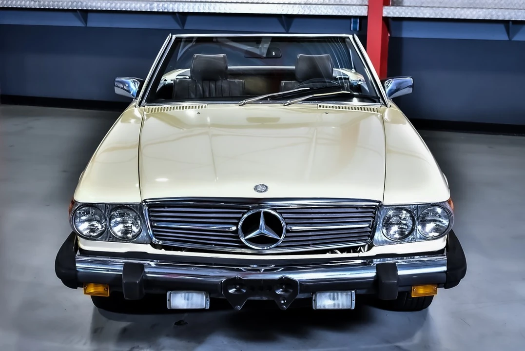 1982 Mercedes-Benz R107 SL-Class - Image 2 of 30