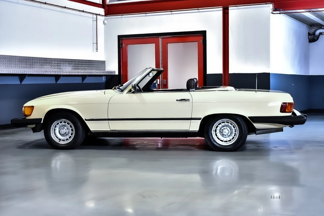 1982 Mercedes-Benz R107 SL-Class - Image 27 of 30