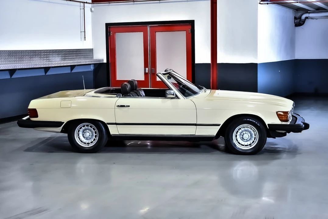 1982 Mercedes-Benz R107 SL-Class - Image 16 of 30