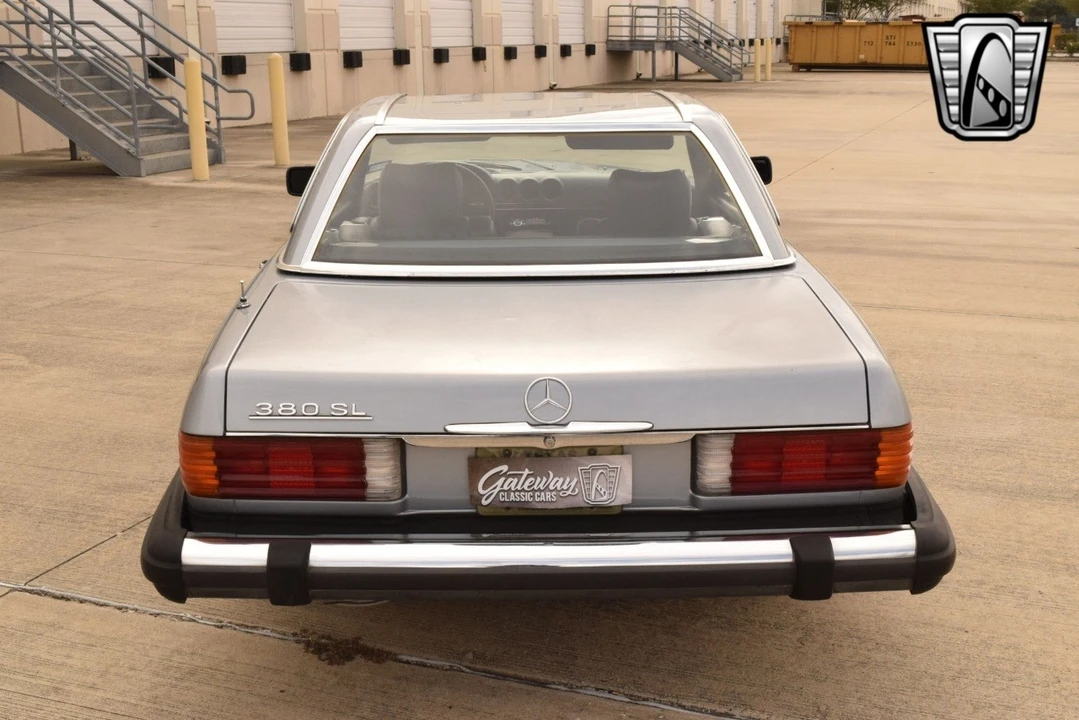 1982 Mercedes-Benz R107 SL-Class - Image 10 of 12