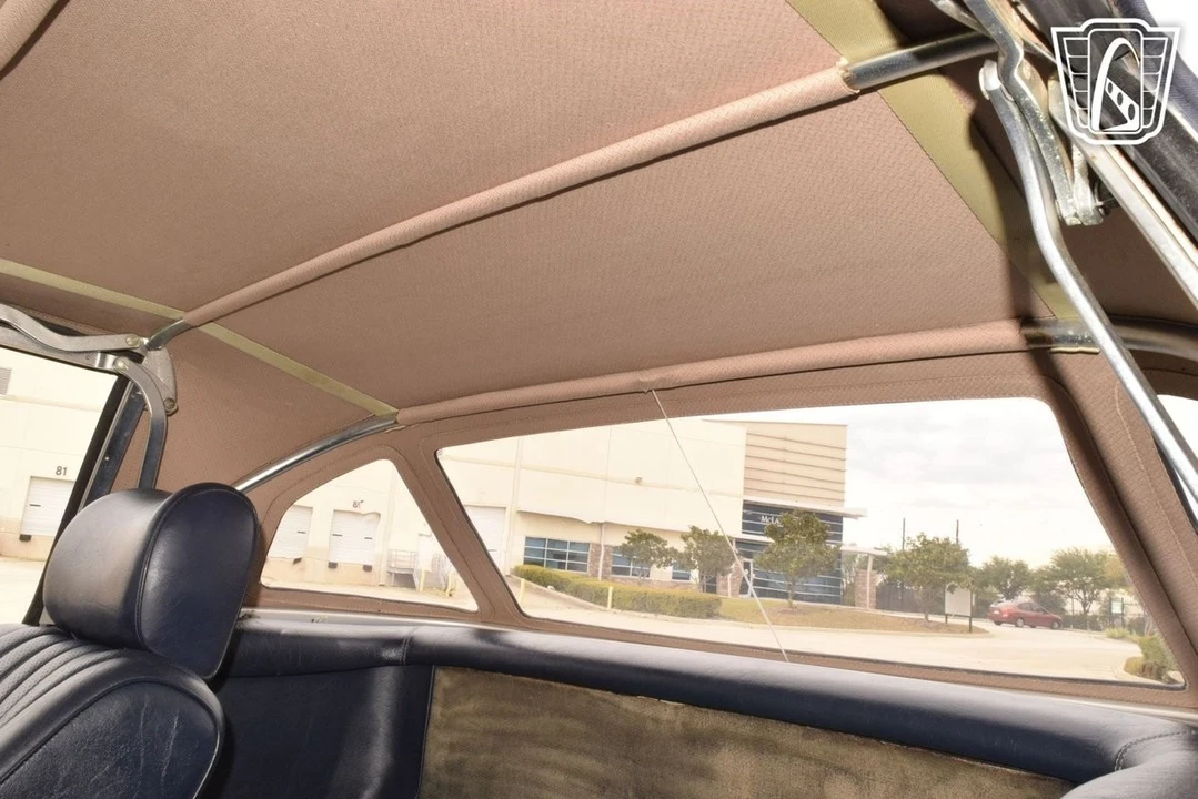 1982 Mercedes-Benz R107 SL-Class - Image 17 of 21