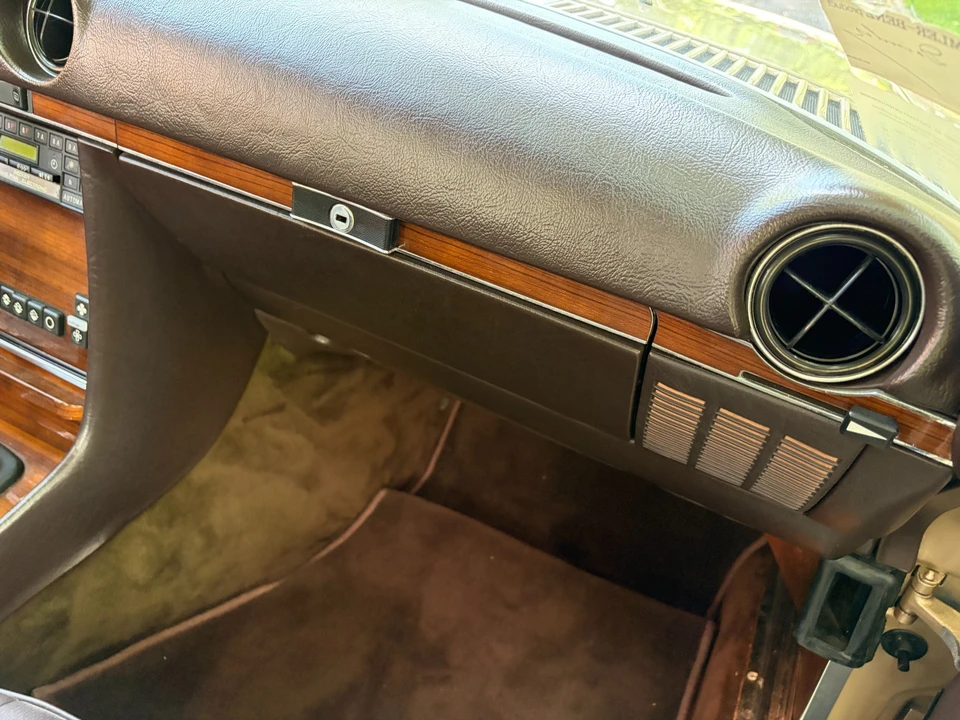 1982 Mercedes-Benz R107 SL-Class - Image 13 of 31