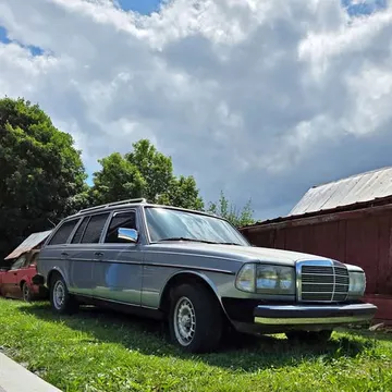 1982 Mercedes-Benz W123 300TD