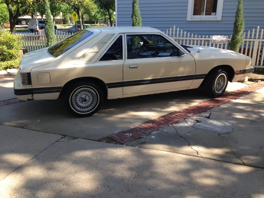 1982 Mercury Capri - Image 2 of 8
