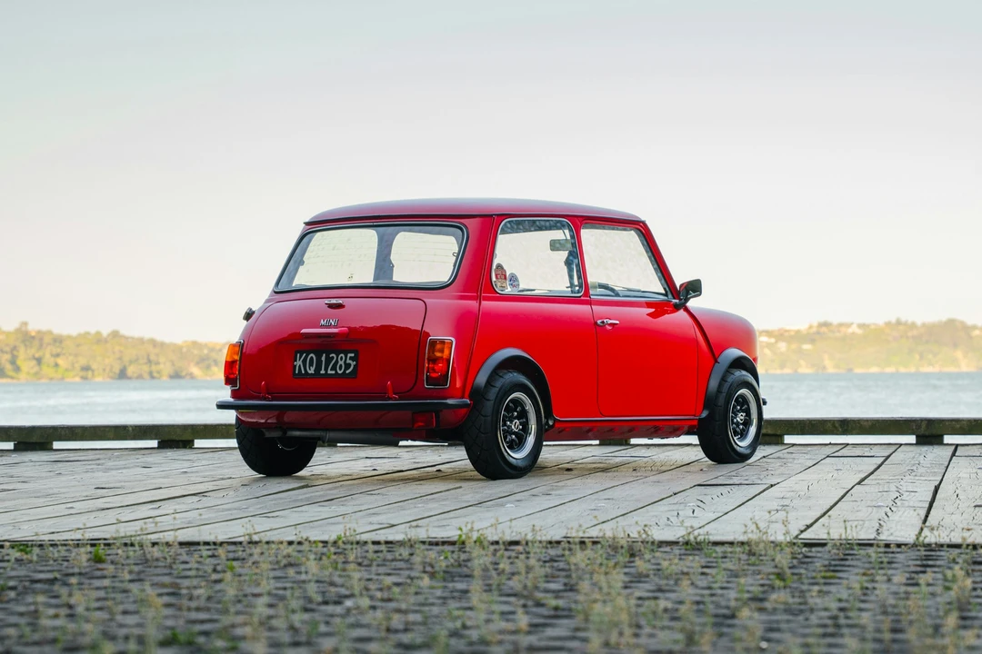 1982 Morris - Image 13 of 21