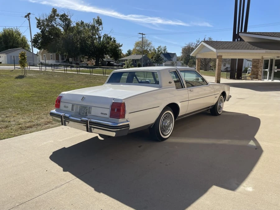 1982 Oldsmobile 88 - Image 3 of 26