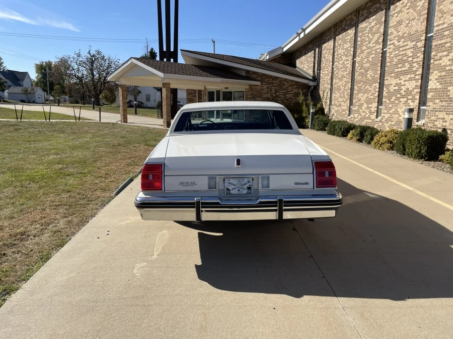1982 Oldsmobile 88 - Image 5 of 26