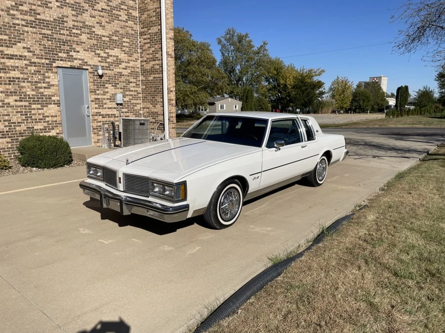 1982 Oldsmobile 88 - Image 7 of 26
