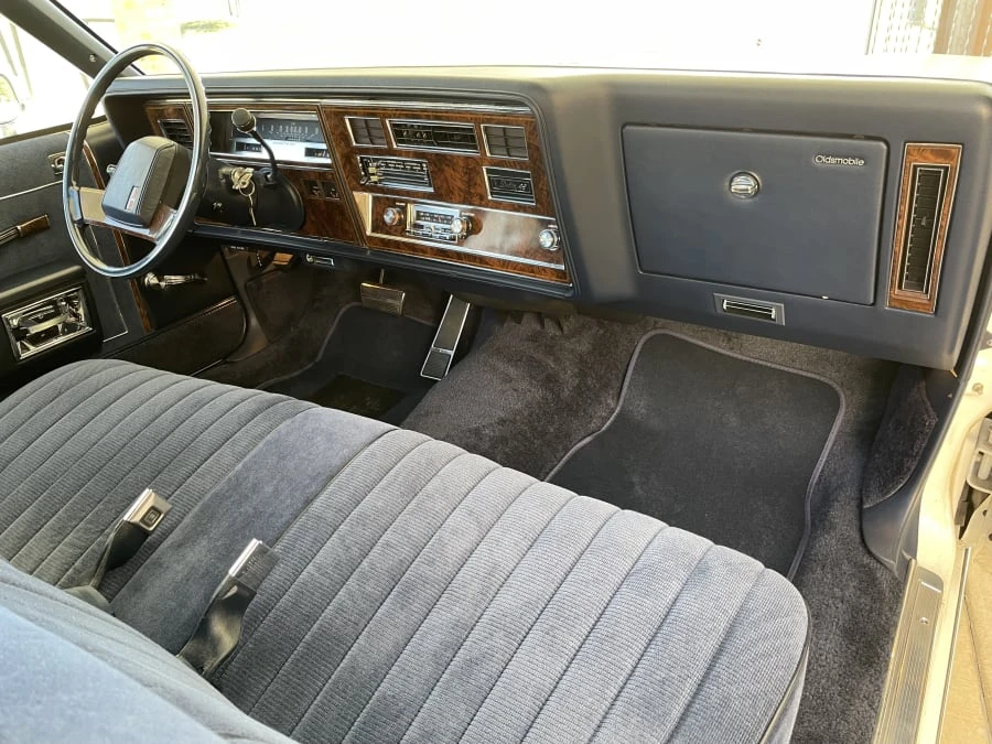 1982 Oldsmobile 88 - Image 21 of 26