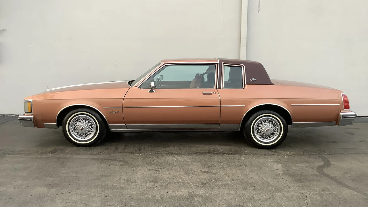 1982 Oldsmobile 88 - Image 2 of 28