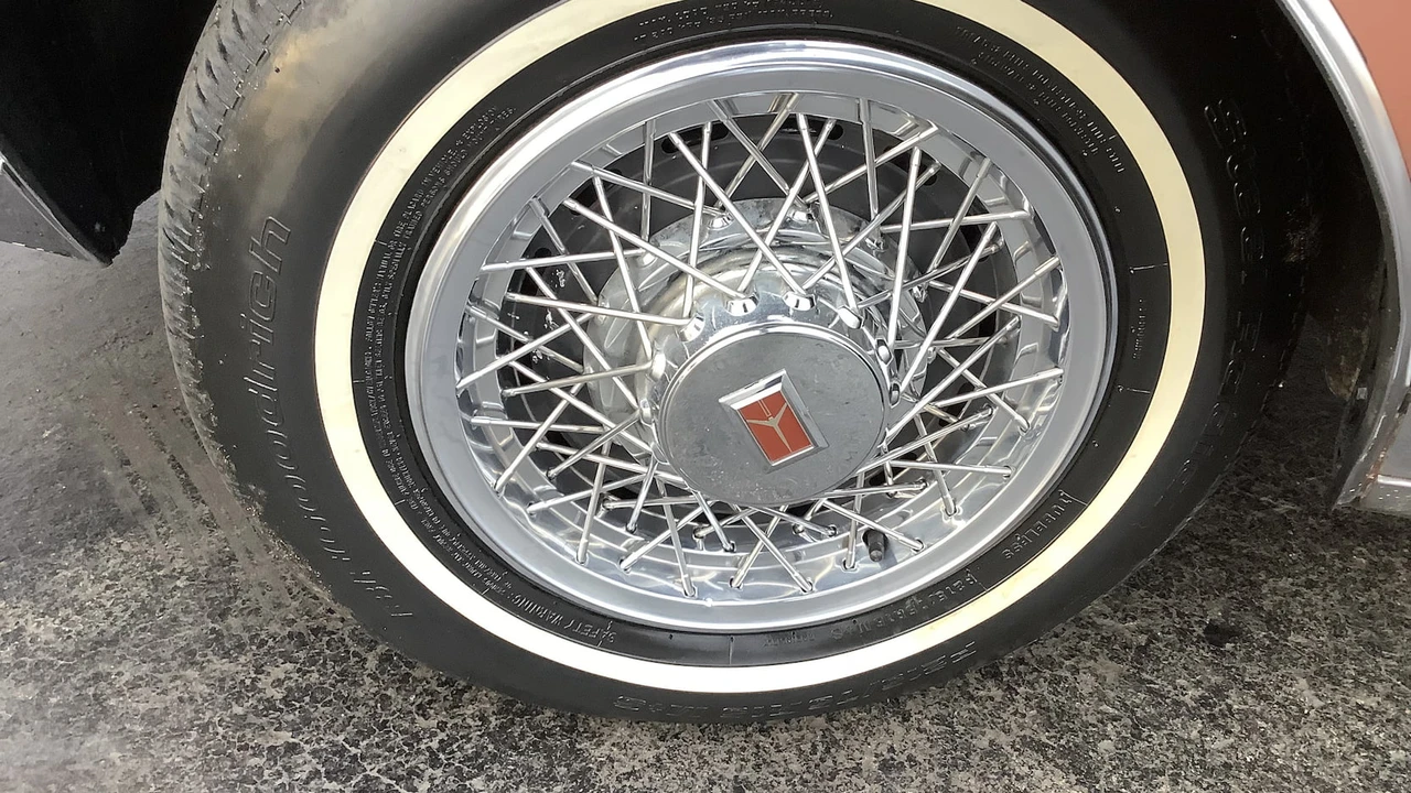 1982 Oldsmobile 88 - Image 21 of 28