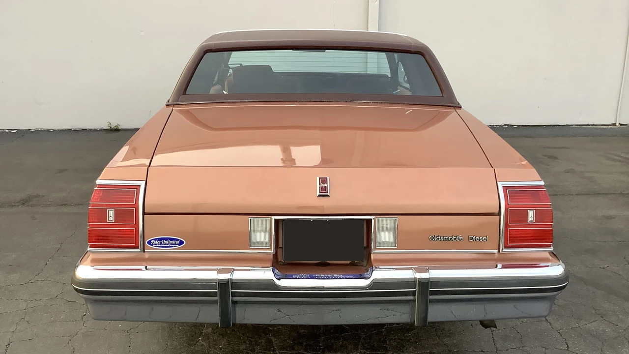 1982 Oldsmobile 88 - Image 24 of 28