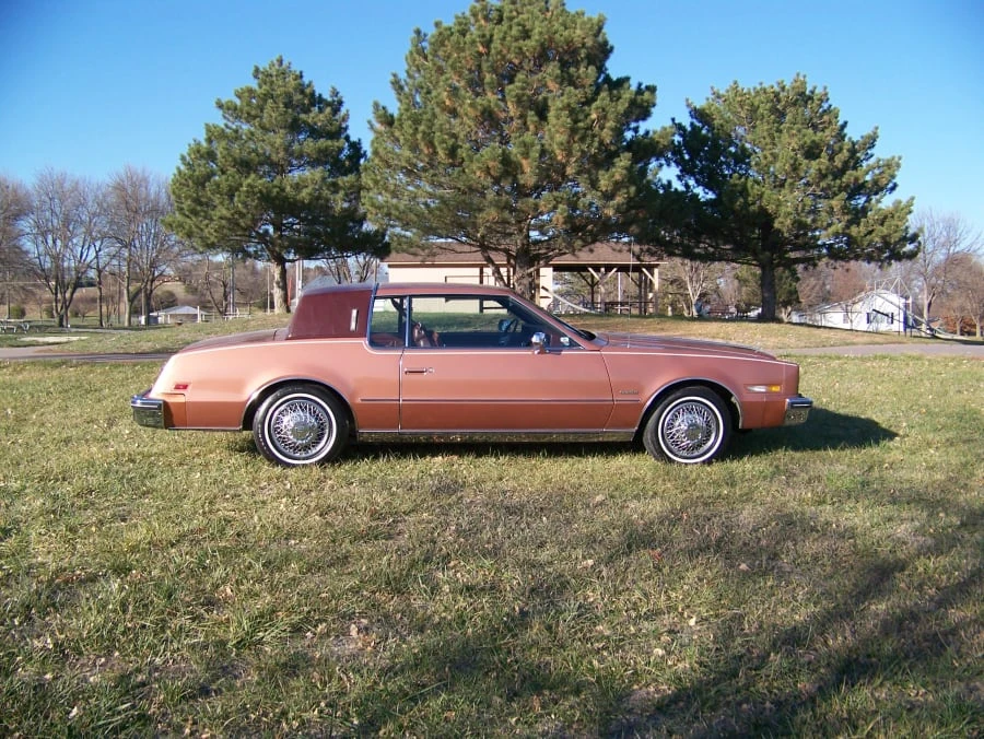 1982 Oldsmobile Toronado - Image 5 of 7
