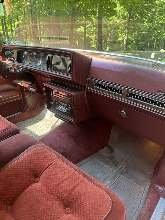 1982 Oldsmobile Cutlass Supreme - Image 4 of 18