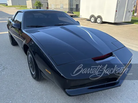 1982 Pontiac Firebird Trans Am KITT Re-Creation