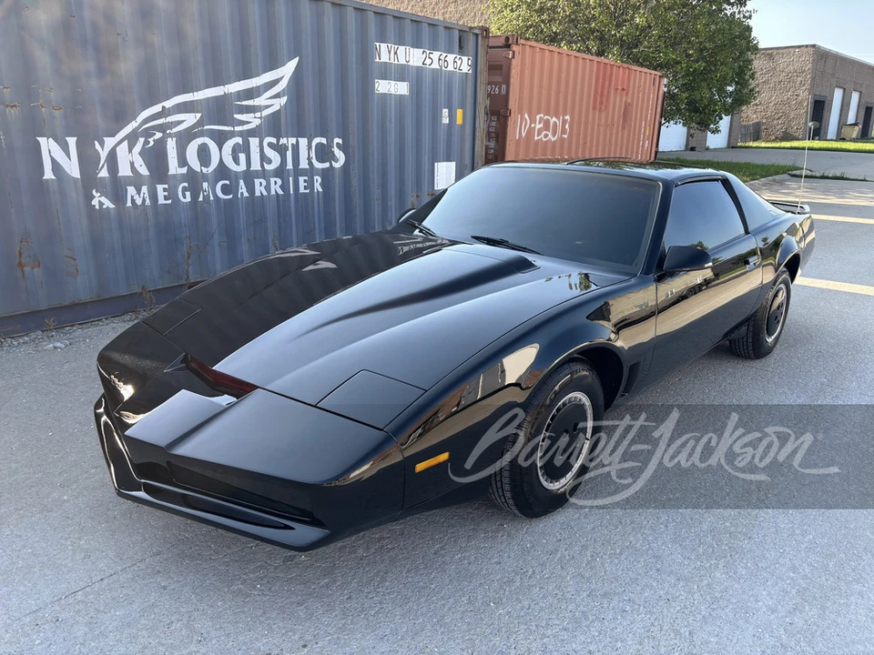 1982 Pontiac Firebird Trans Am 3rd Gen - Image 15 of 19