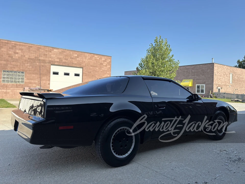 1982 Pontiac Firebird Trans Am 3rd Gen - Image 3 of 19