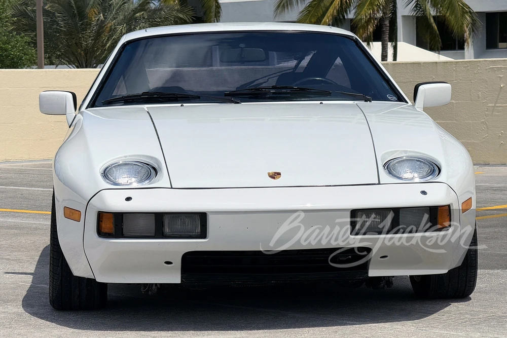 1982 Porsche 928 - Image 9 of 16