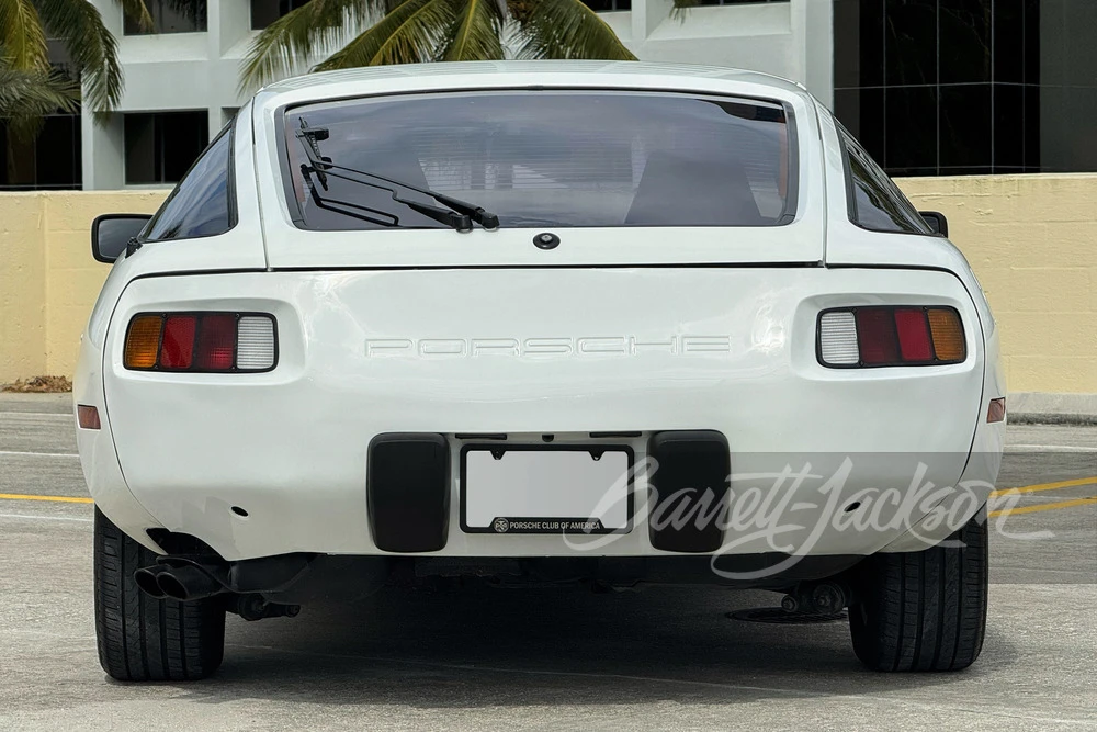 1982 Porsche 928 - Image 11 of 16