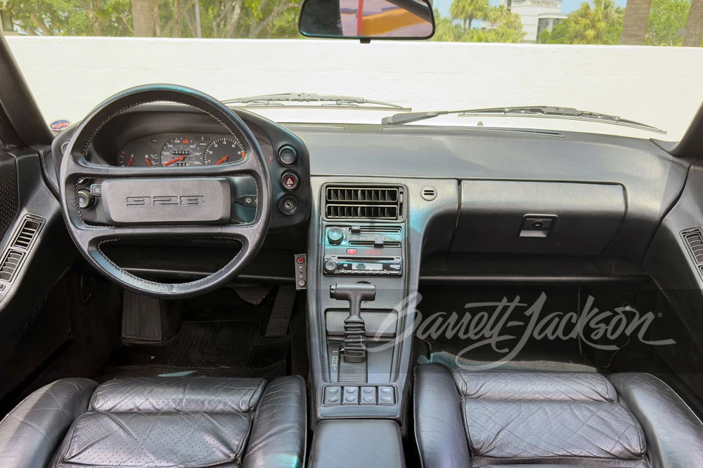 1982 Porsche 928 - Image 14 of 16