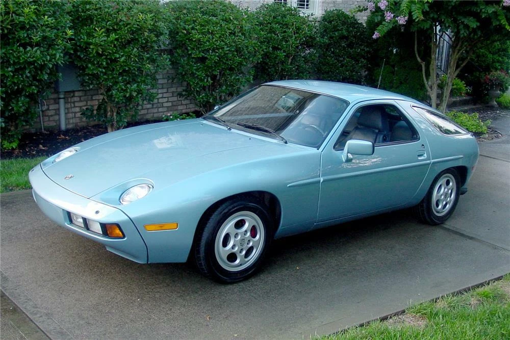 1982 Porsche 928 - Image 2 of 5