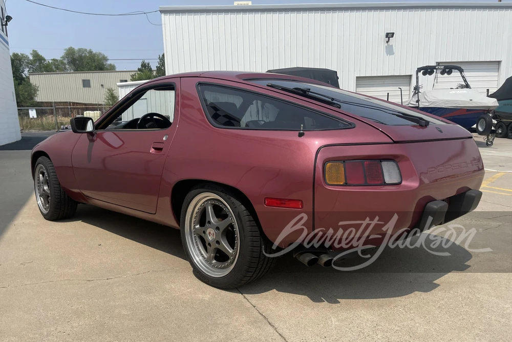 1982 Porsche 928 - Image 6 of 10