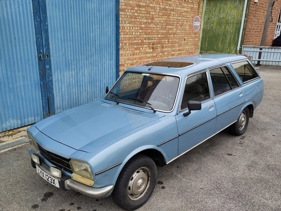 1982 Peugeot 504 - Image 2 of 30