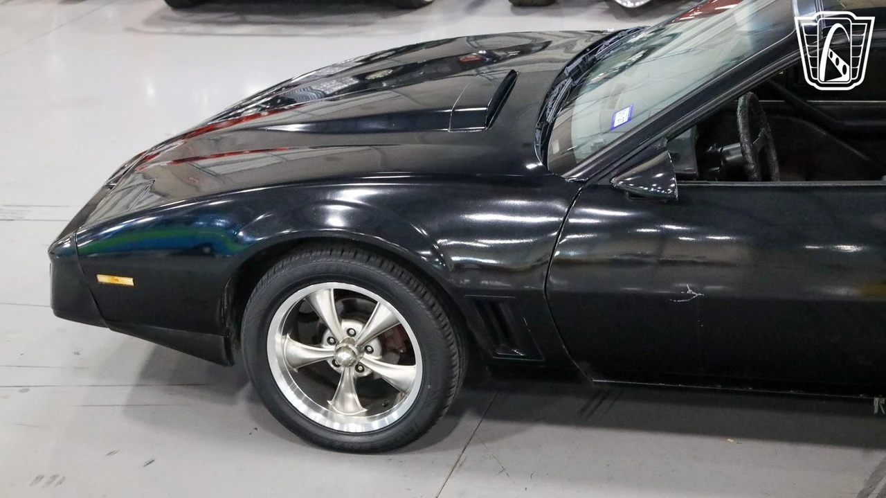 1982 Pontiac Firebird 3rd Gen - Image 11 of 12