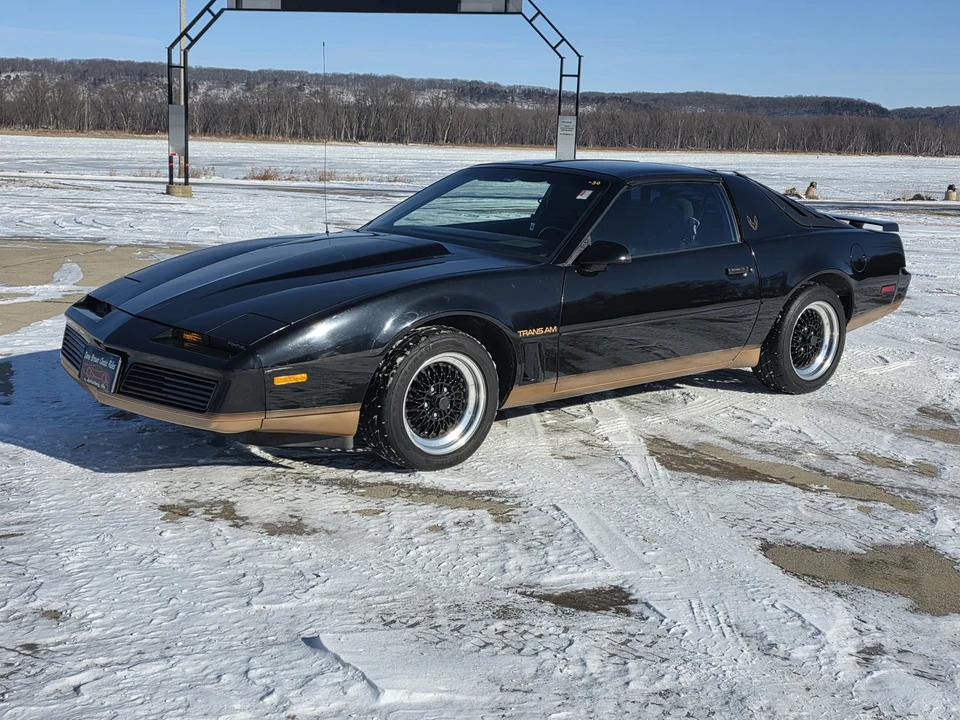 1982 Pontiac Firebird 3rd Gen - Image 3 of 31
