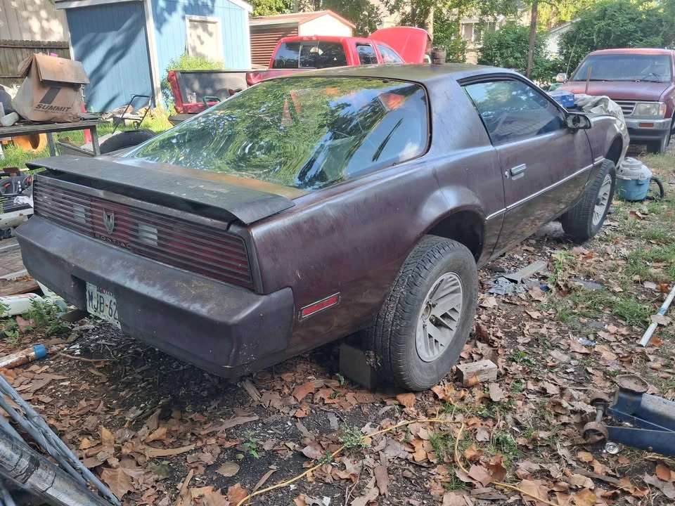 1982 Pontiac Firebird 3rd Gen - Image 3 of 6