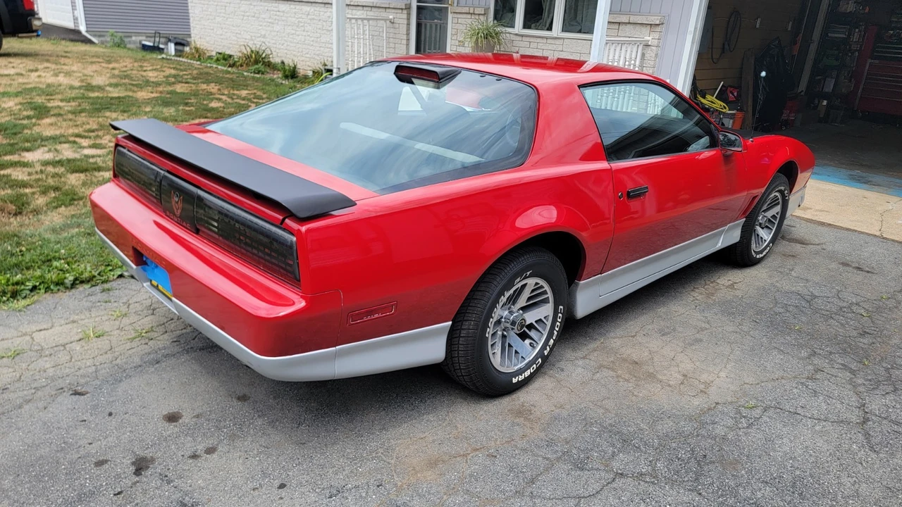 1982 Pontiac Firebird Trans Am 3rd Gen - Image 4 of 31
