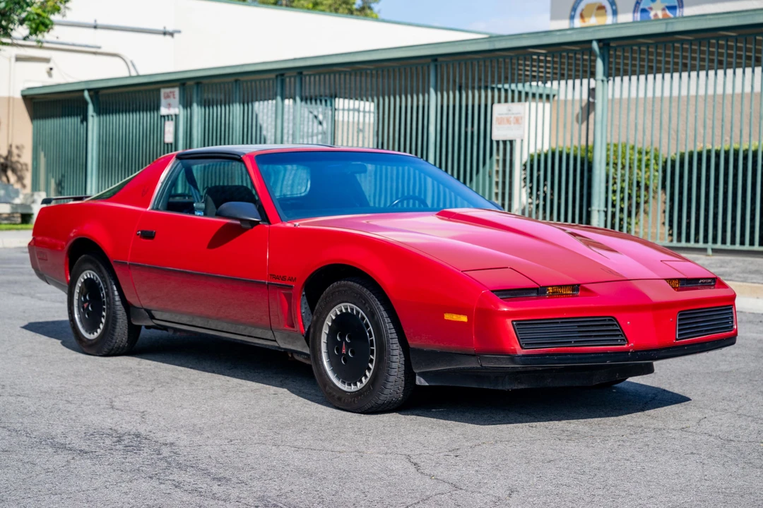 1982 Pontiac Firebird Trans Am 3rd Gen - Image 9 of 31