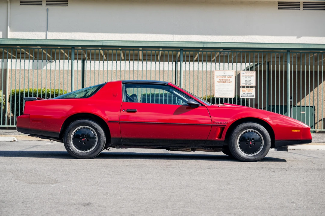 1982 Pontiac Firebird Trans Am 3rd Gen - Image 3 of 31